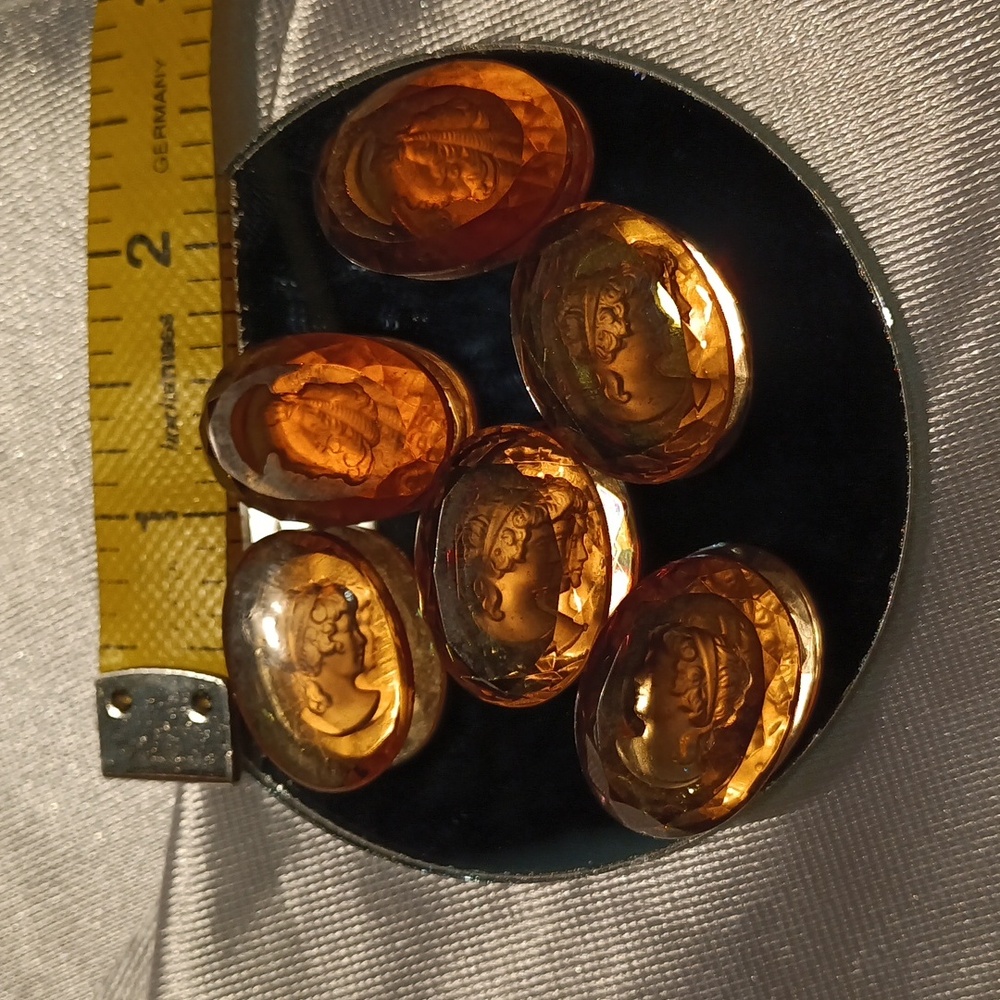 6 Amber glass Cameo cabochons